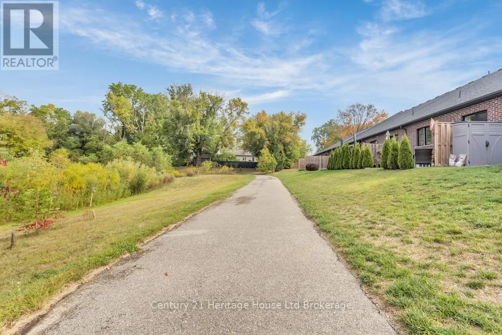 3 - 35 CHATFIELD STREET, #3
