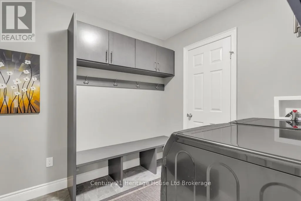 3 - 35 CHATFIELD STREET, #3