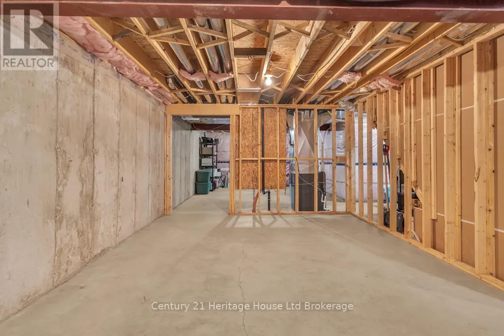 3 - 35 CHATFIELD STREET, #3