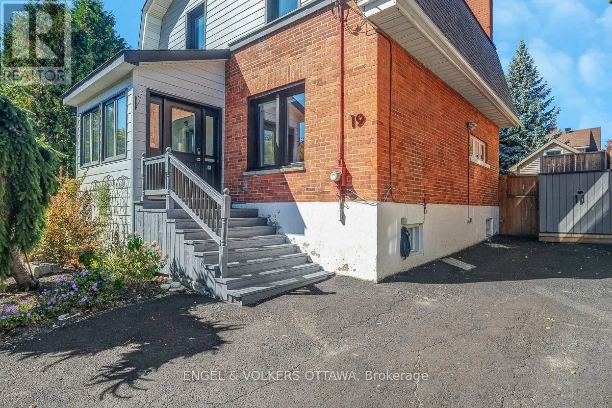 19 FOSTER STREET