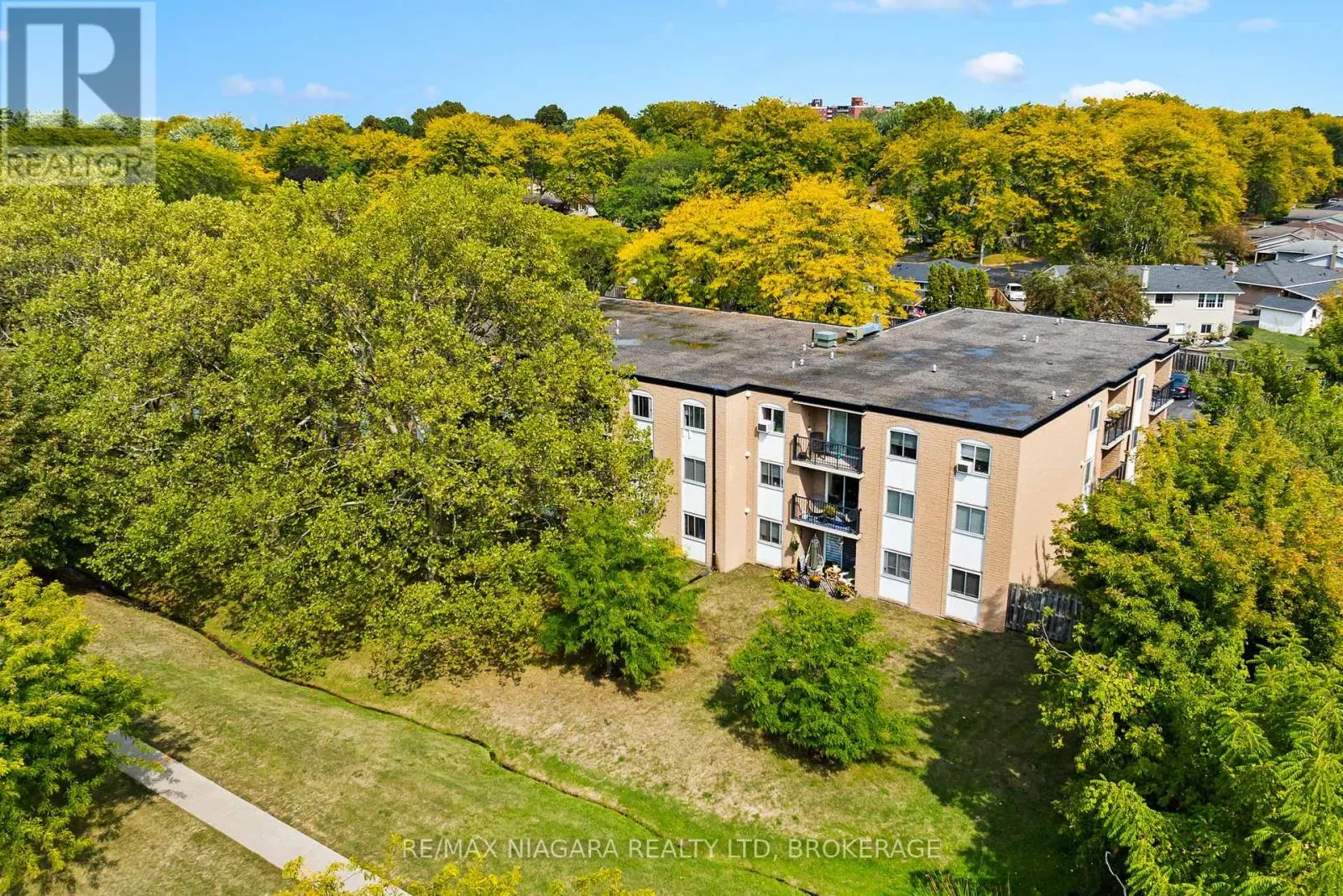 307 - 6 WESTLAKE LANE, #307