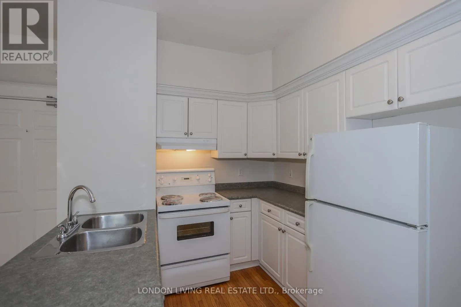 A - 127 WORTLEY ROAD, #A