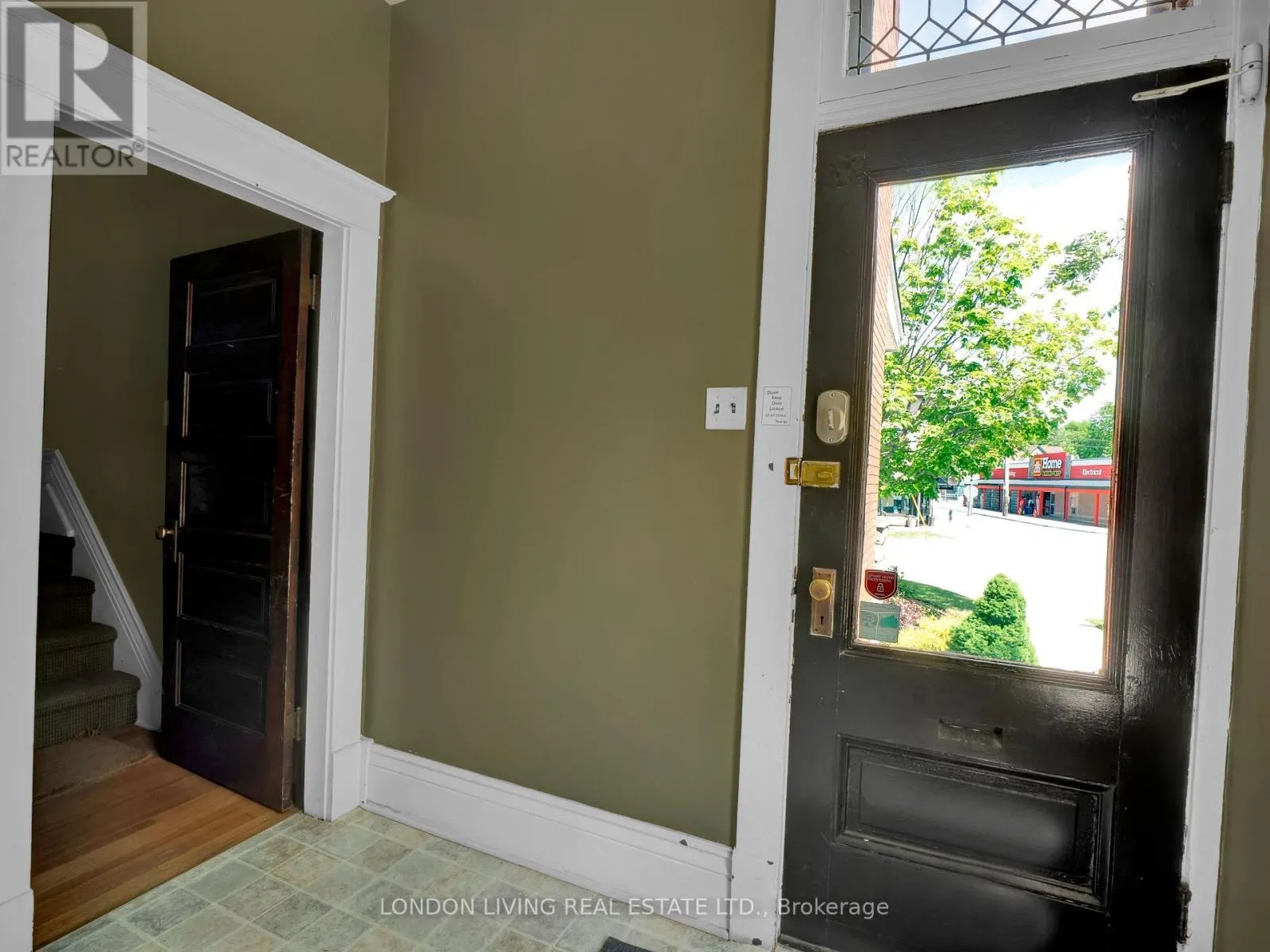 A - 127 WORTLEY ROAD, #A