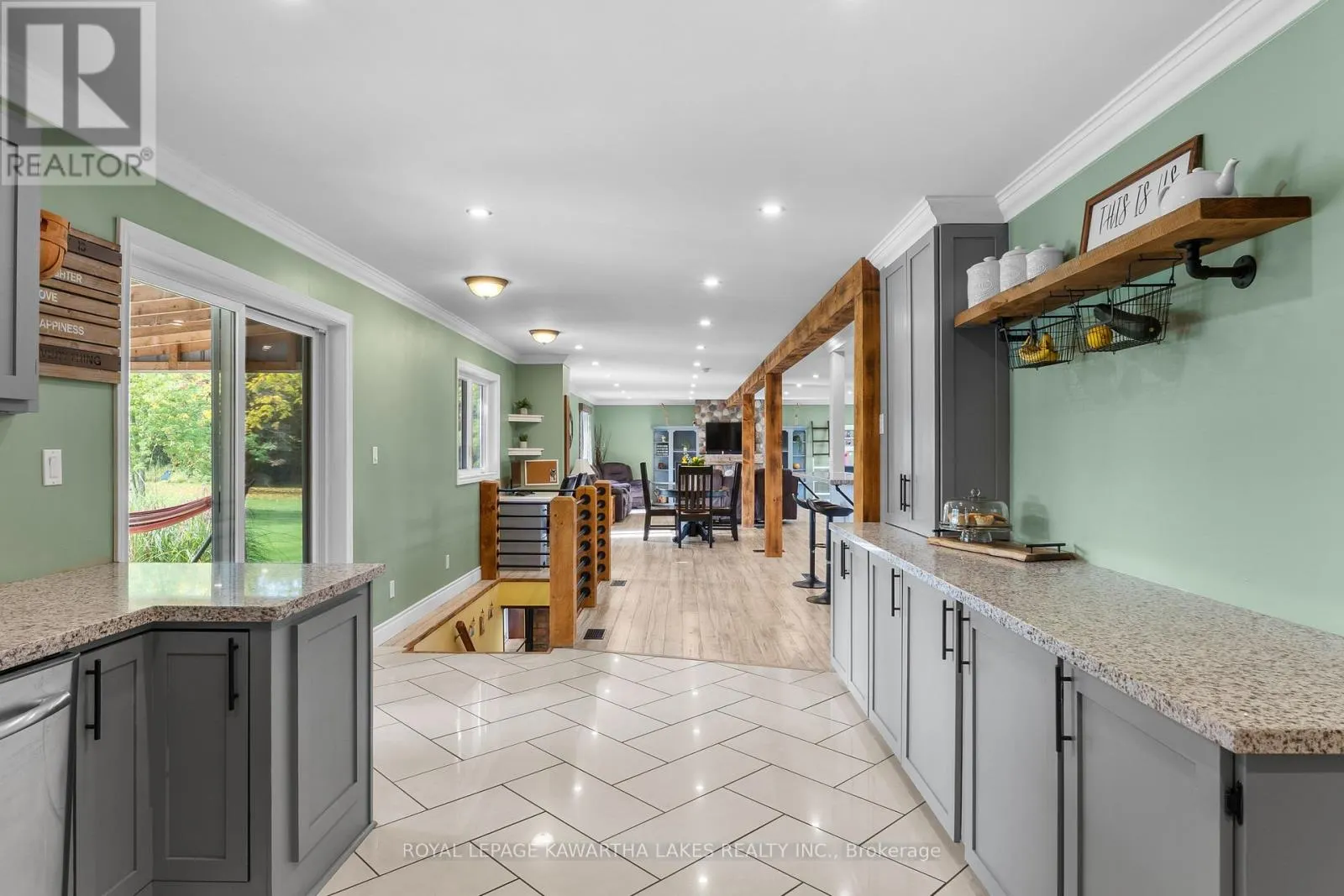 1138 LITTLE BRITAIN ROAD