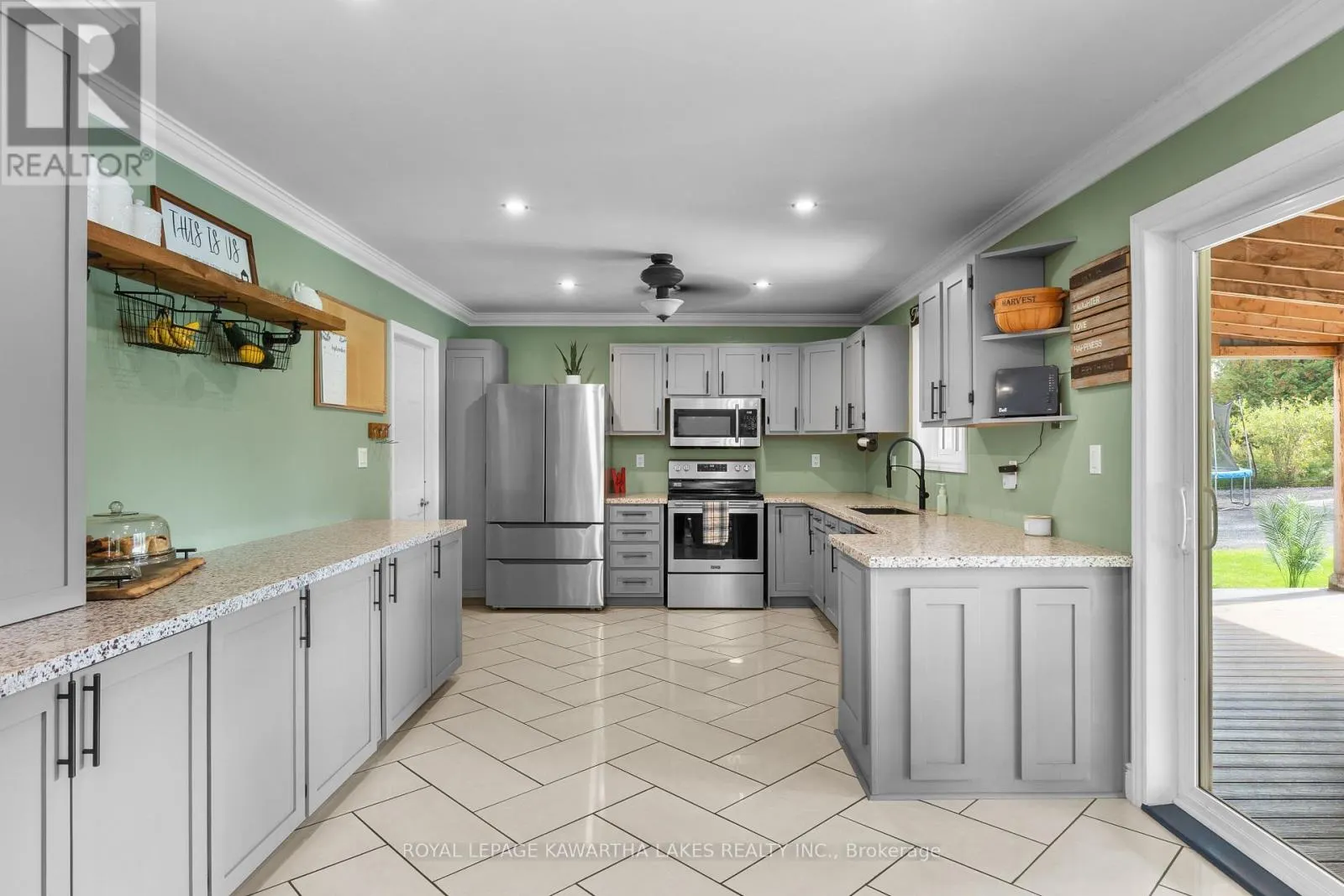 1138 LITTLE BRITAIN ROAD