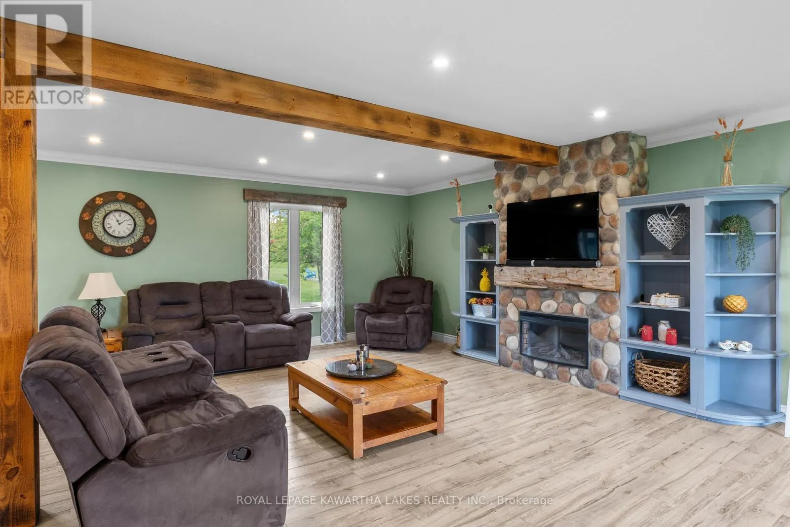 1138 LITTLE BRITAIN ROAD