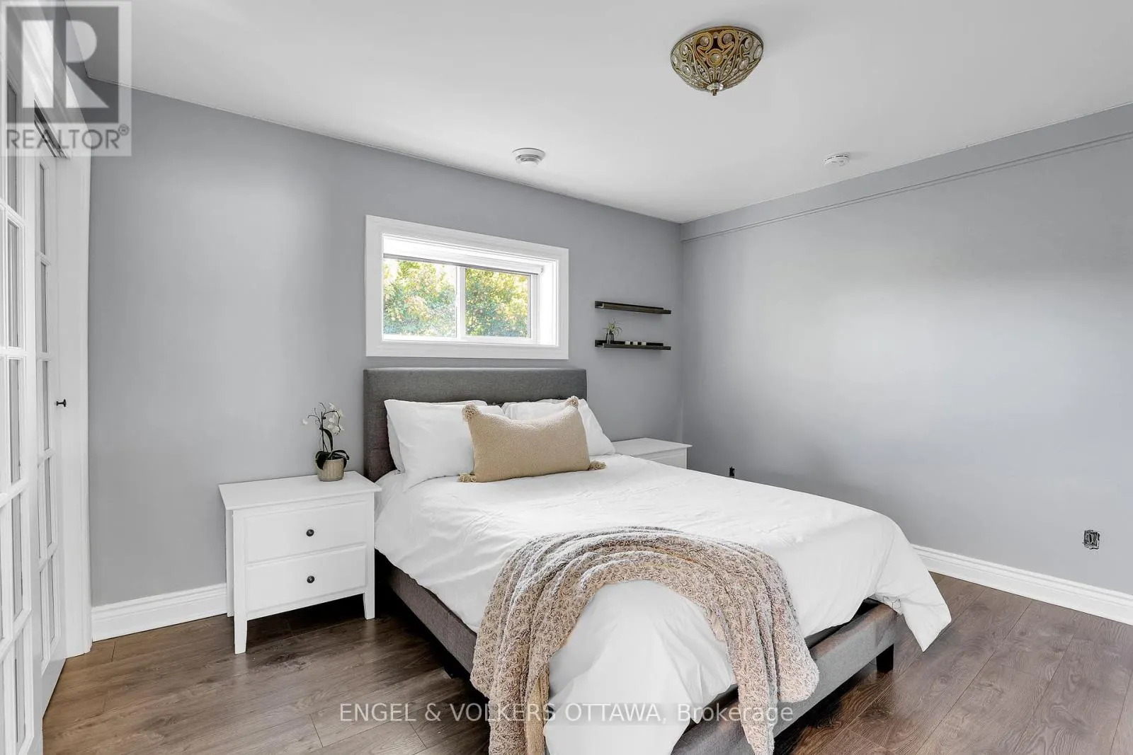 10 IDA STREET S