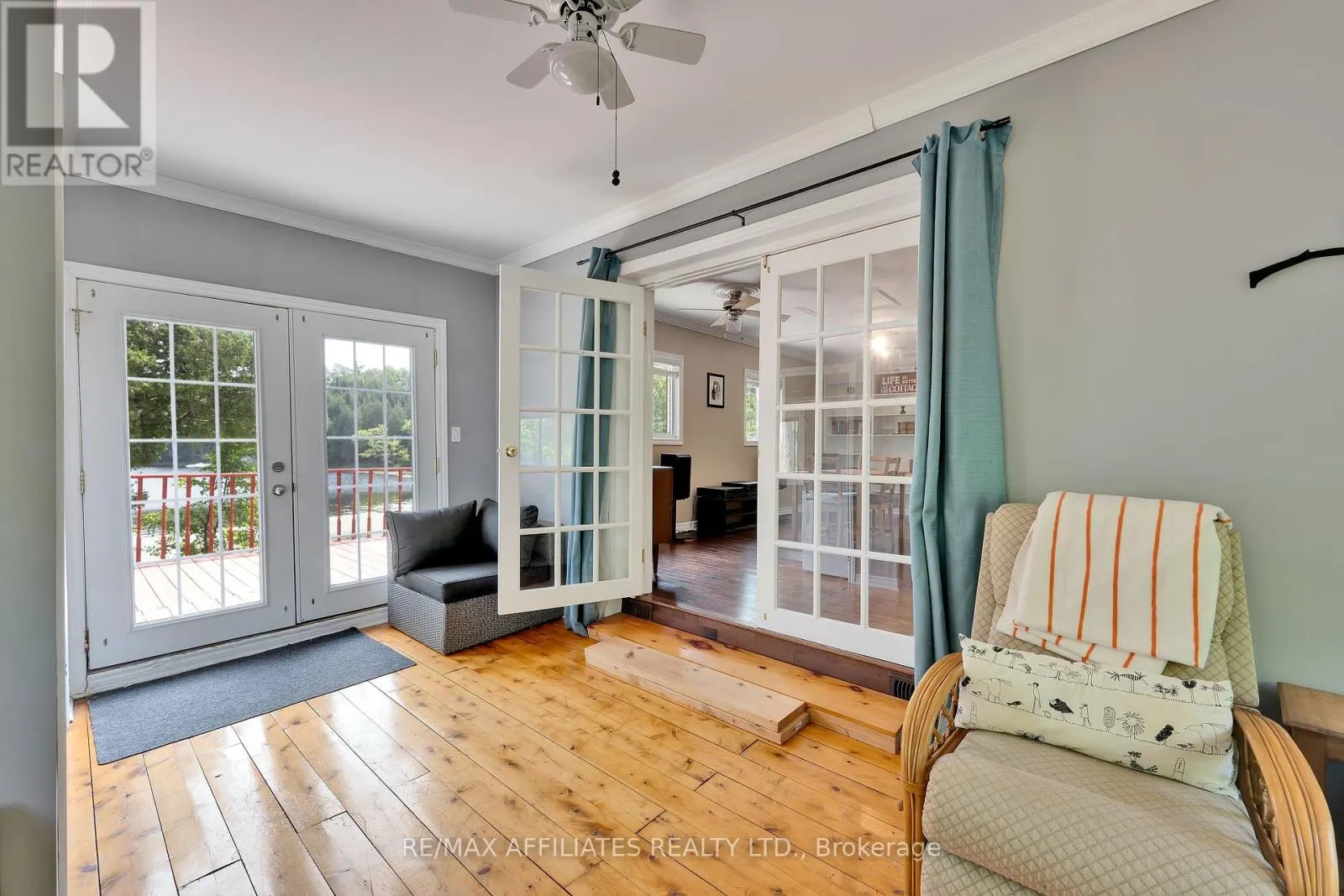 1009 GARDINER'S ROAD