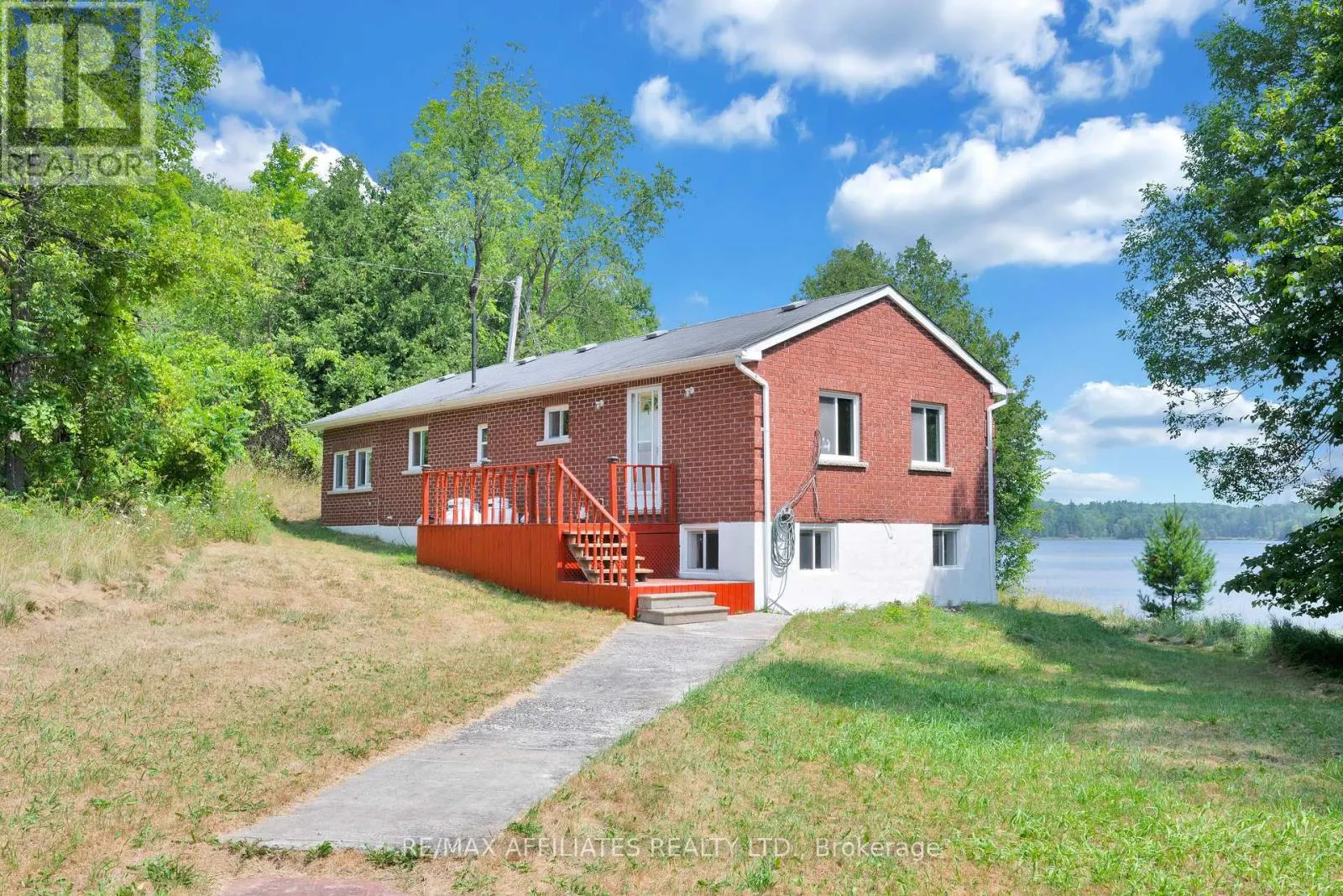 1009 GARDINER'S ROAD
