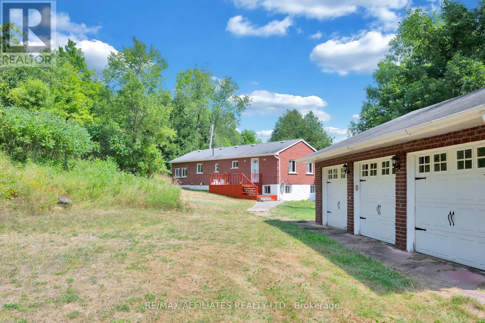1009 GARDINER'S ROAD