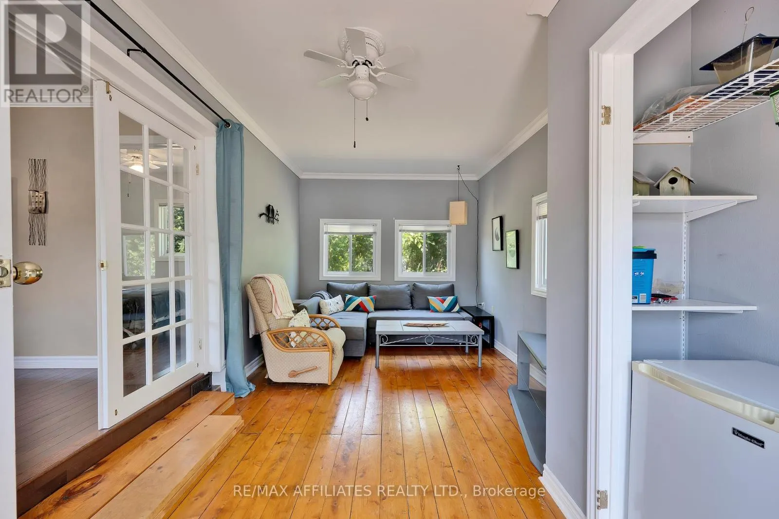 1009 GARDINER'S ROAD