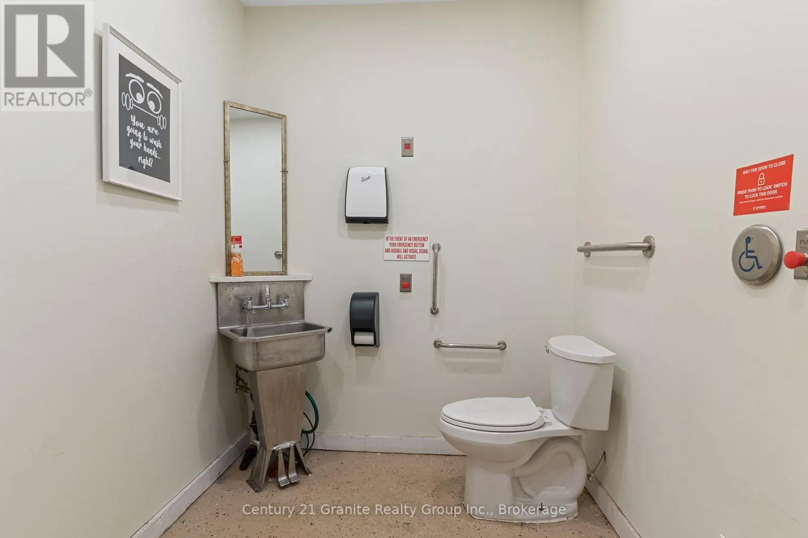 9734 HIGHWAY 118 W