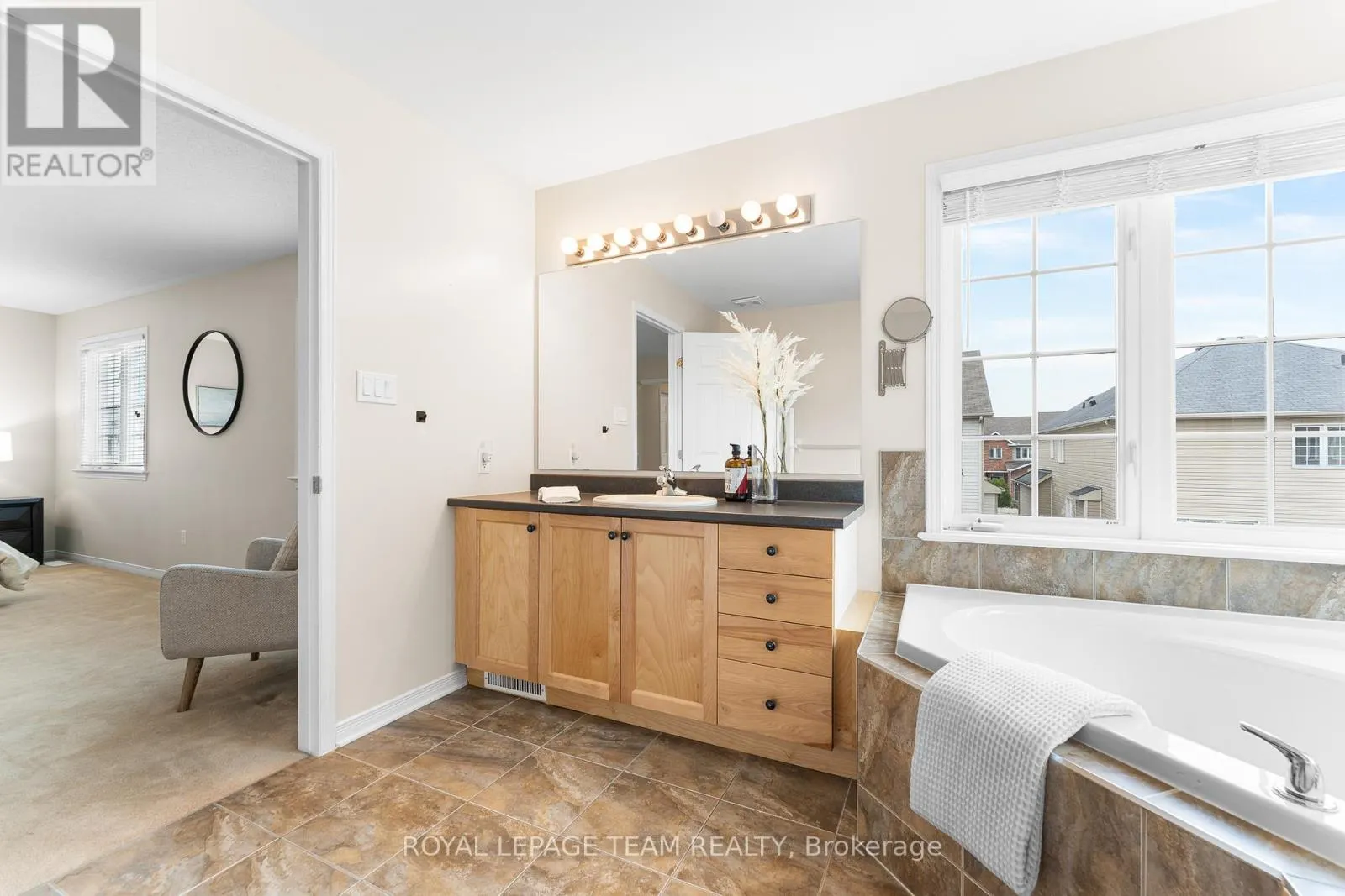 213 PENDRA WAY