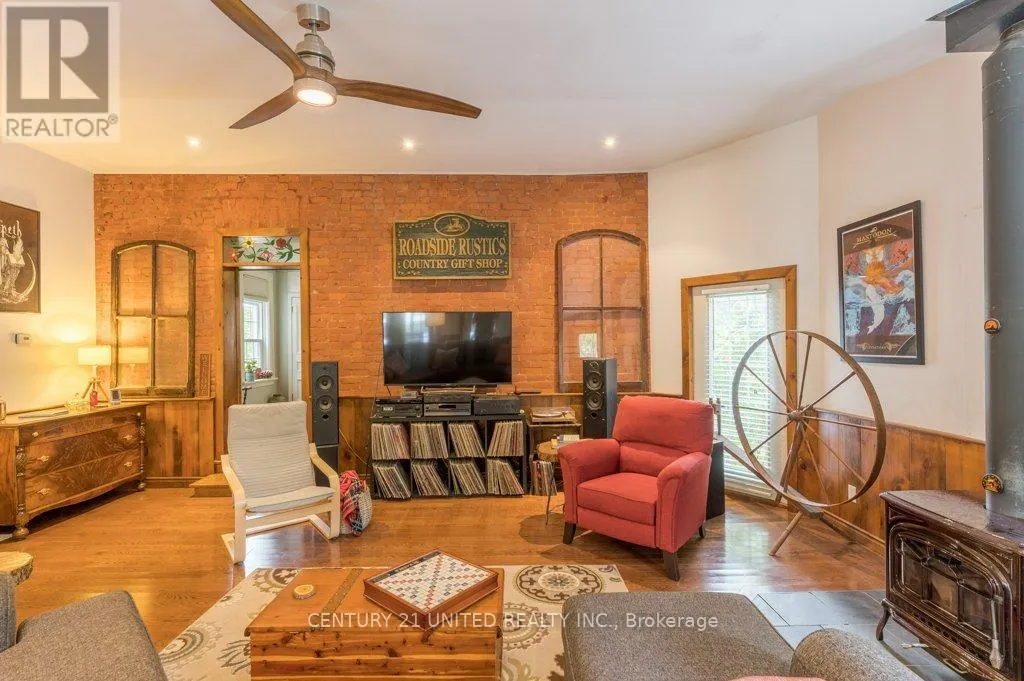 1920 COUNTY RD 6