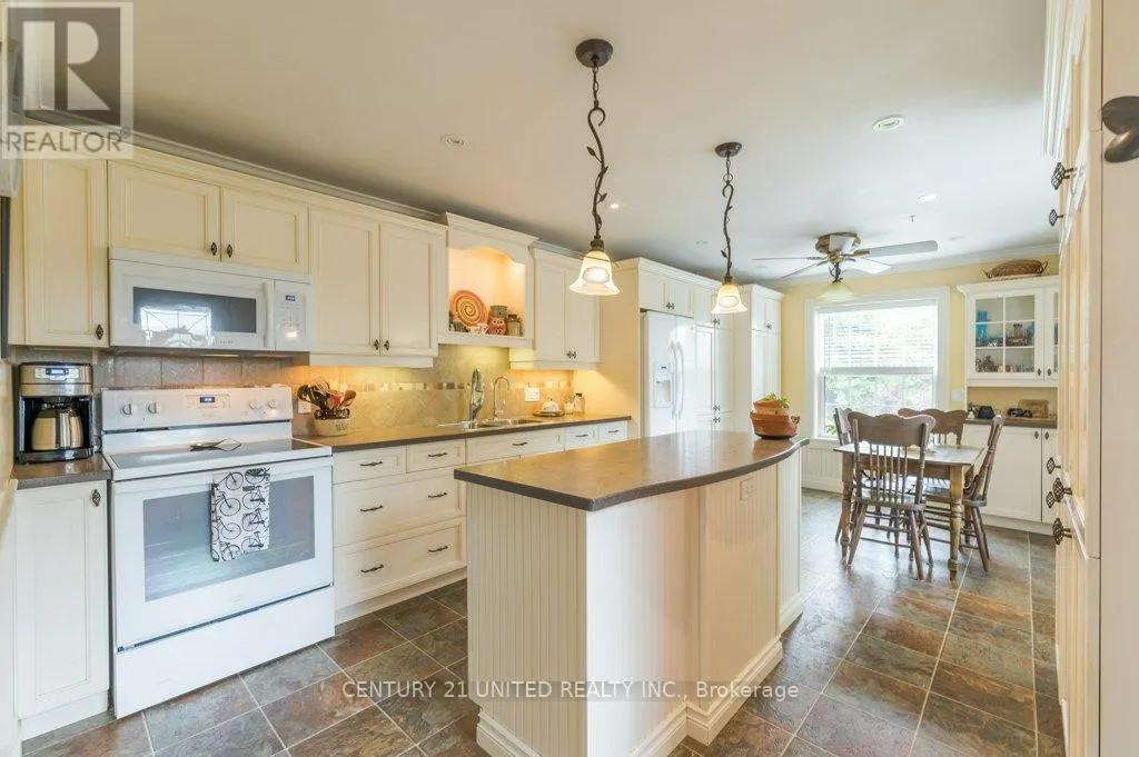 1920 COUNTY RD 6