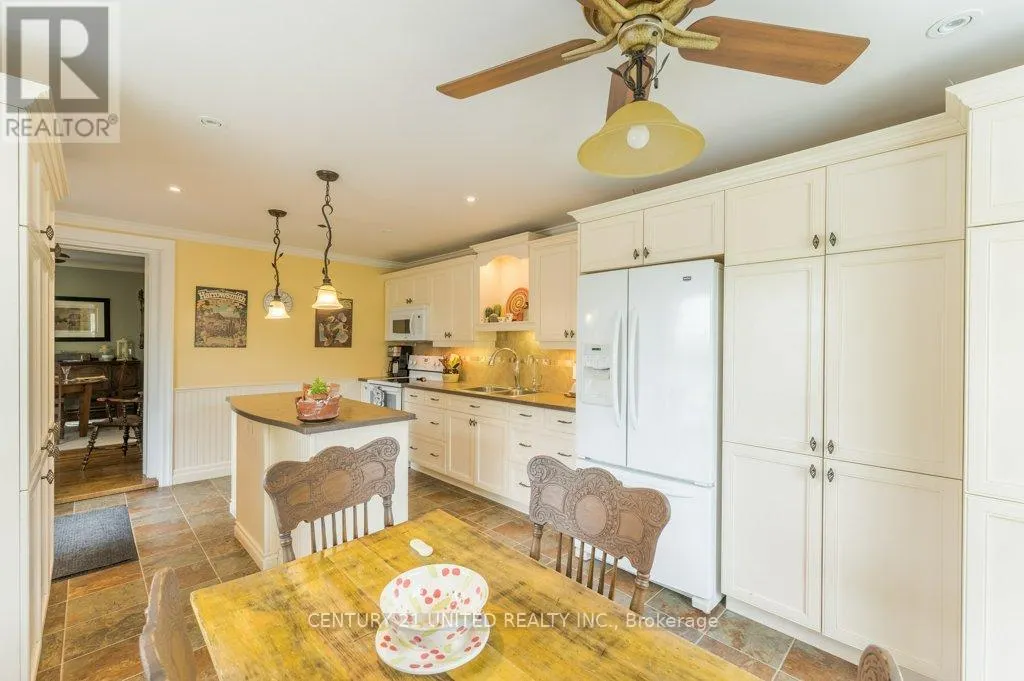1920 COUNTY RD 6