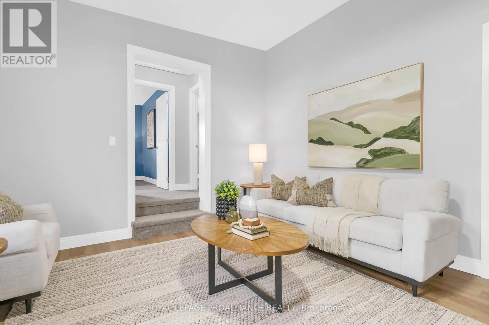 27 MAPLEWOOD AVENUE