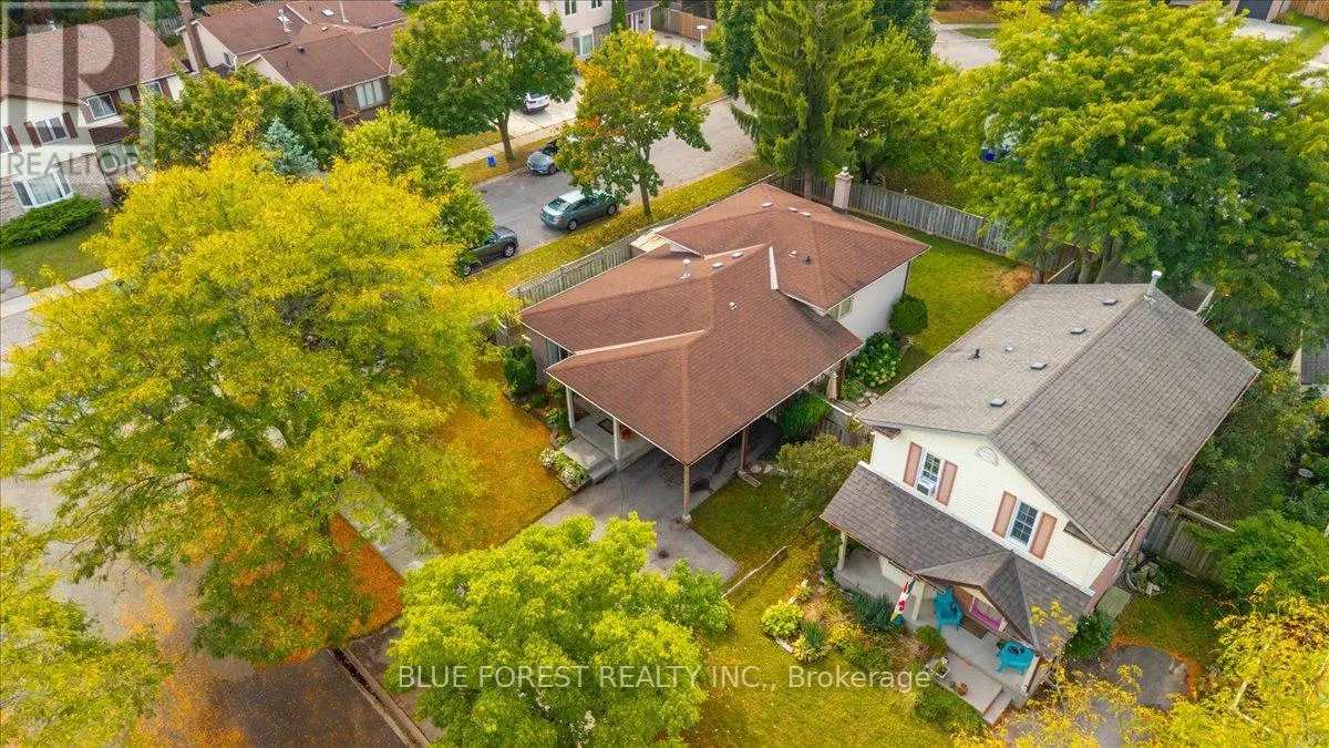 106 CONWAY LANE