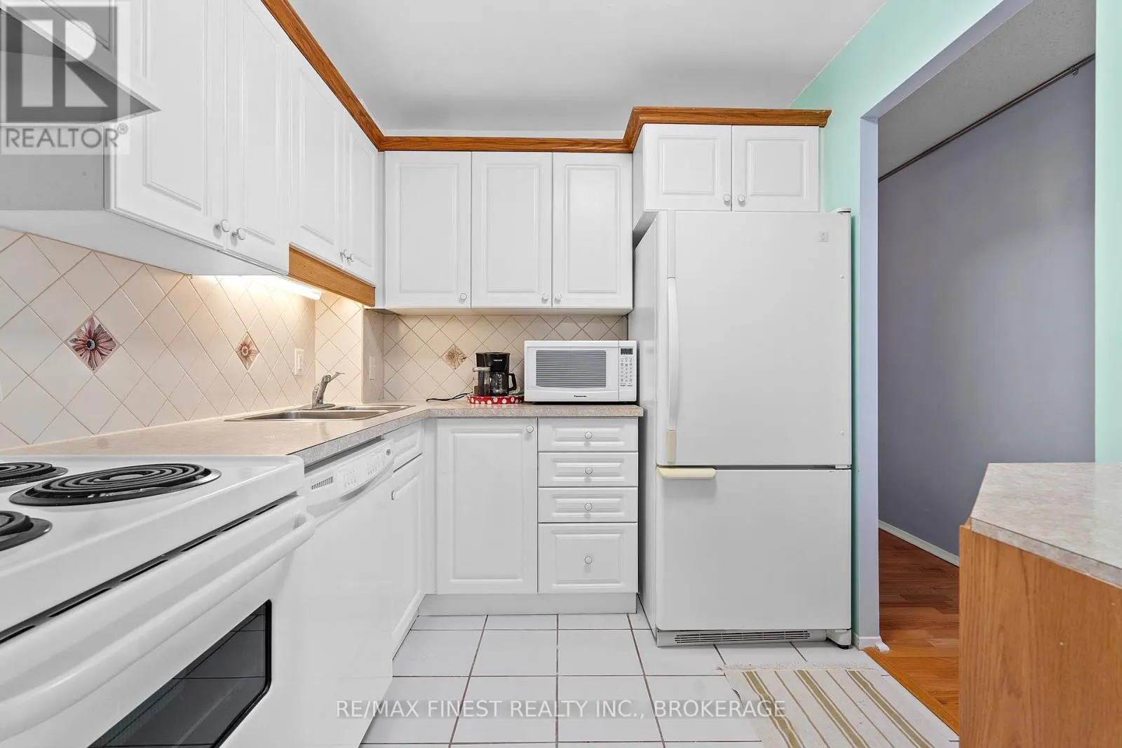 308 - 120 BARRETT COURT, #308