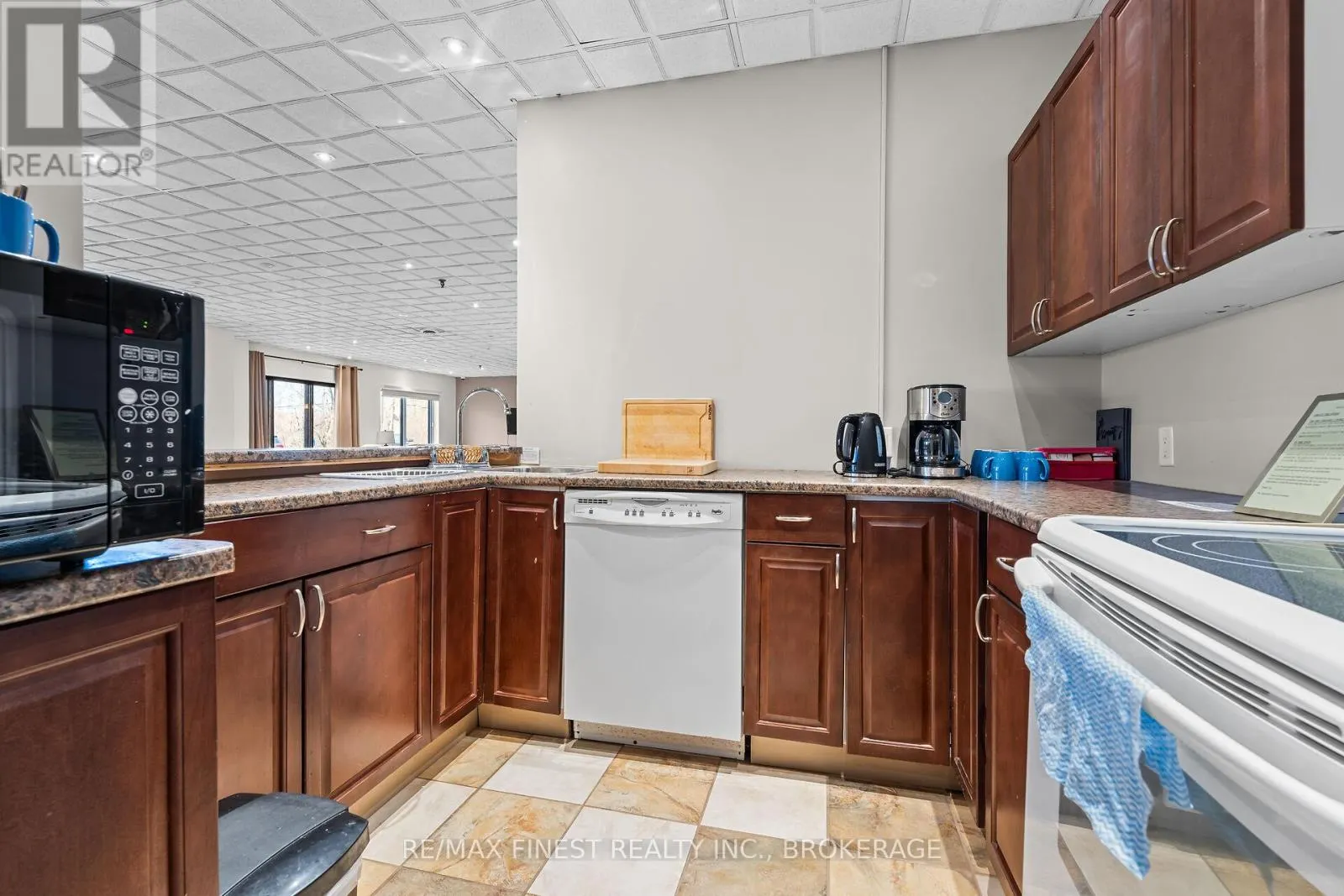 308 - 120 BARRETT COURT, #308