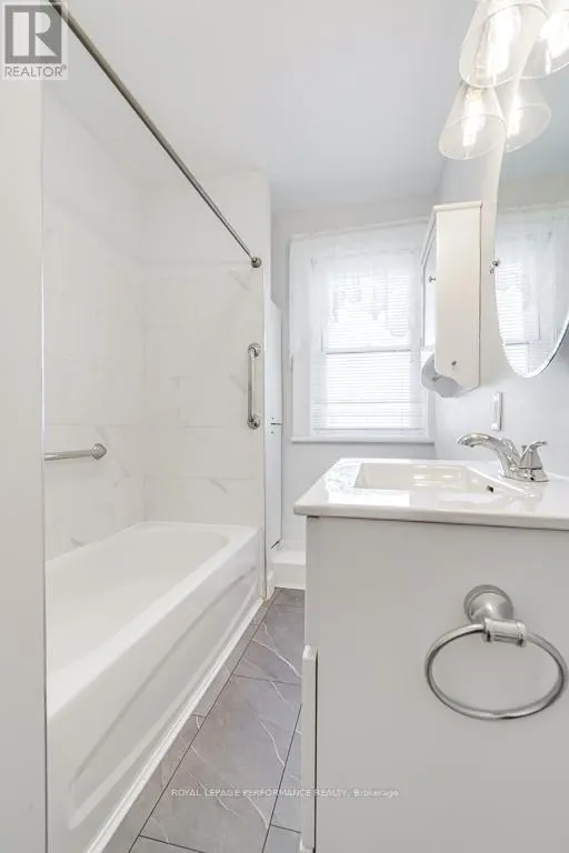 7 SPRUCE STREET S