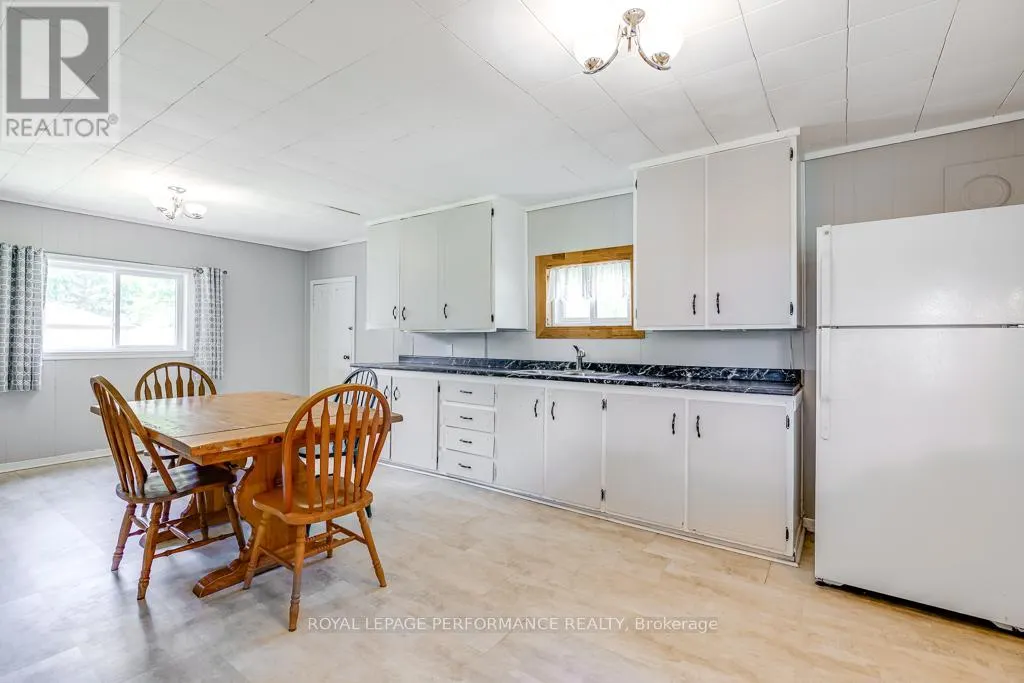 7 SPRUCE STREET S