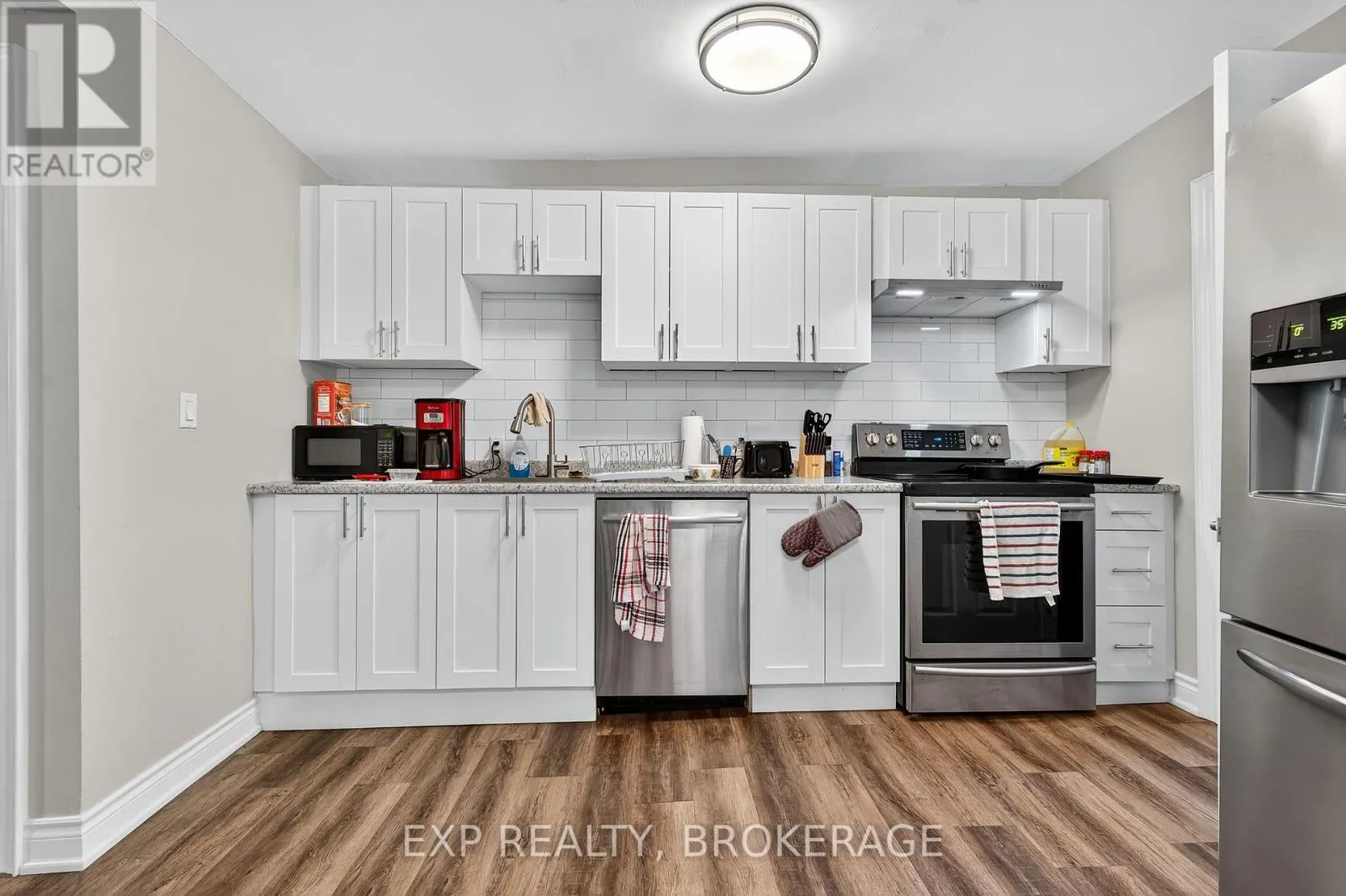 225-227 VICTORIA AVENUE