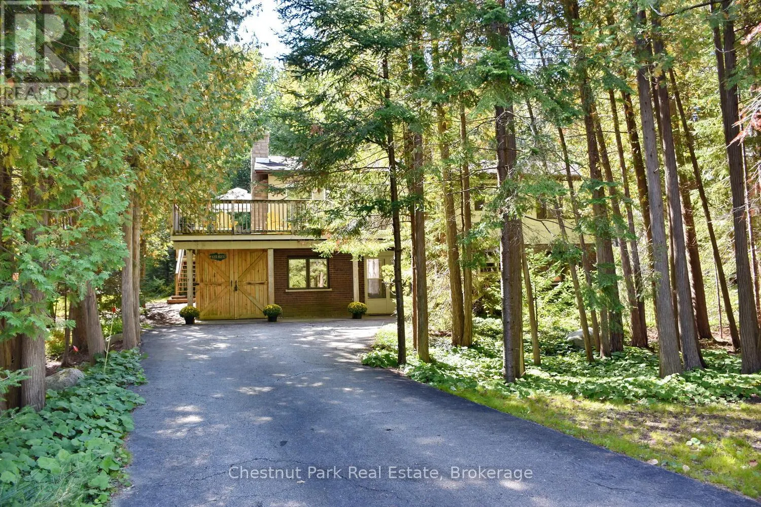 128 LAKEWOOD DRIVE