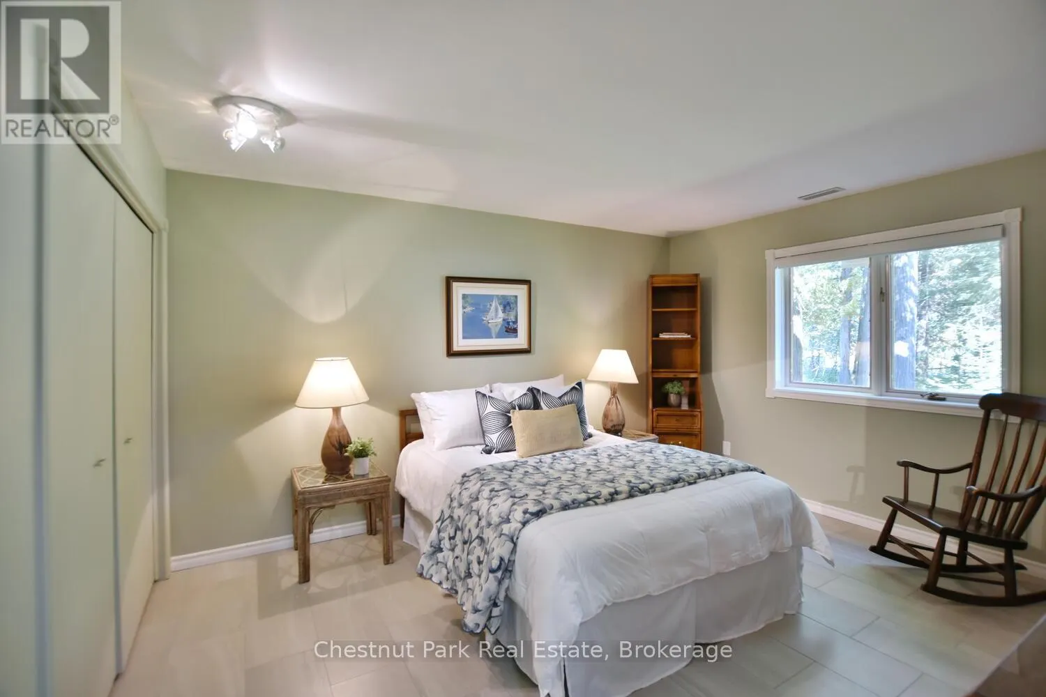 128 LAKEWOOD DRIVE