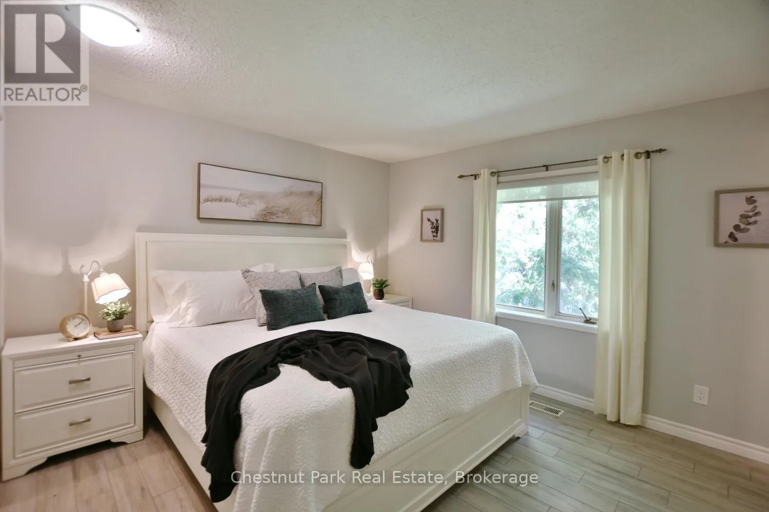 128 LAKEWOOD DRIVE