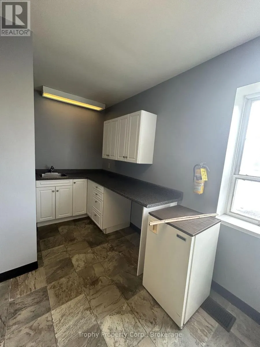 200 - 235 HIGHLAND STREET, #200