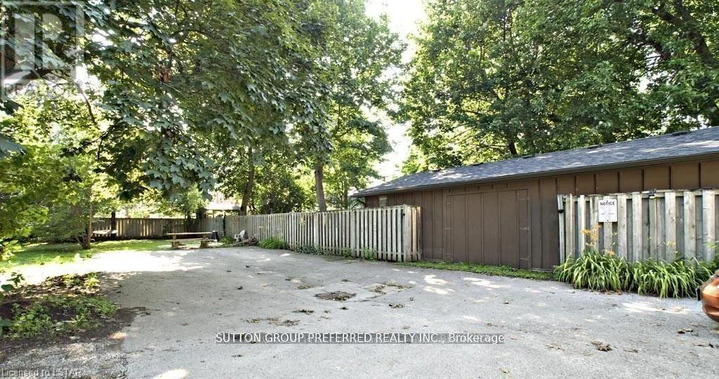 681 COLBORNE STREET