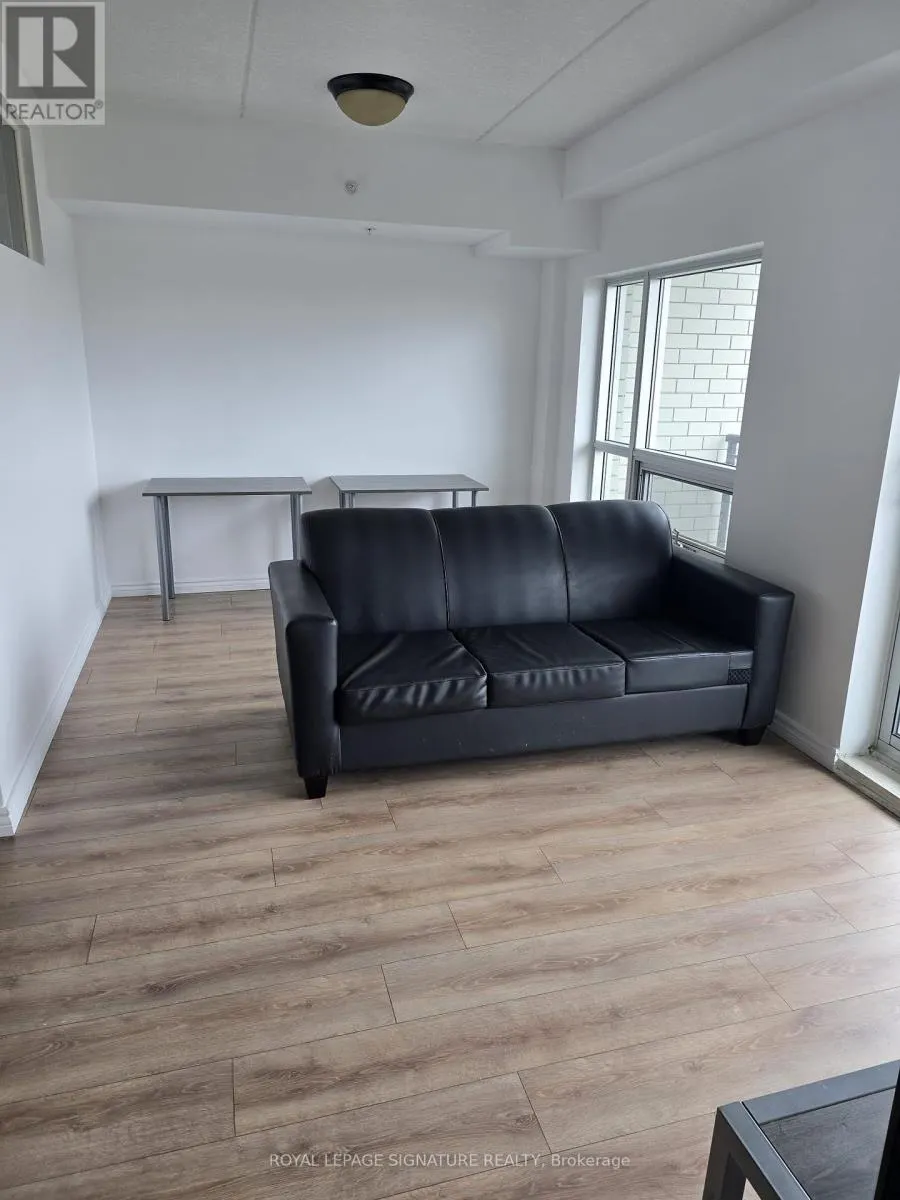 G611 - 275 LARCH STREET