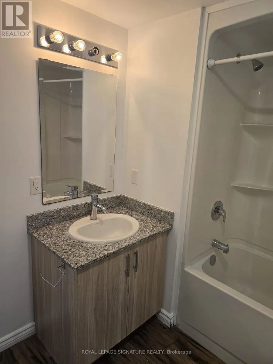 G611 - 275 LARCH STREET