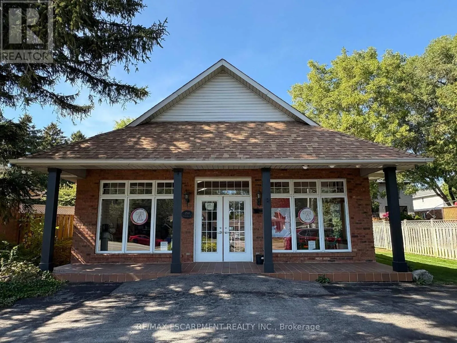 291 PARKSIDE DRIVE