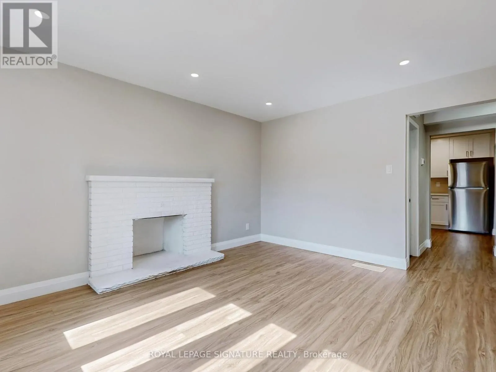 22 SHERWOOD AVENUE