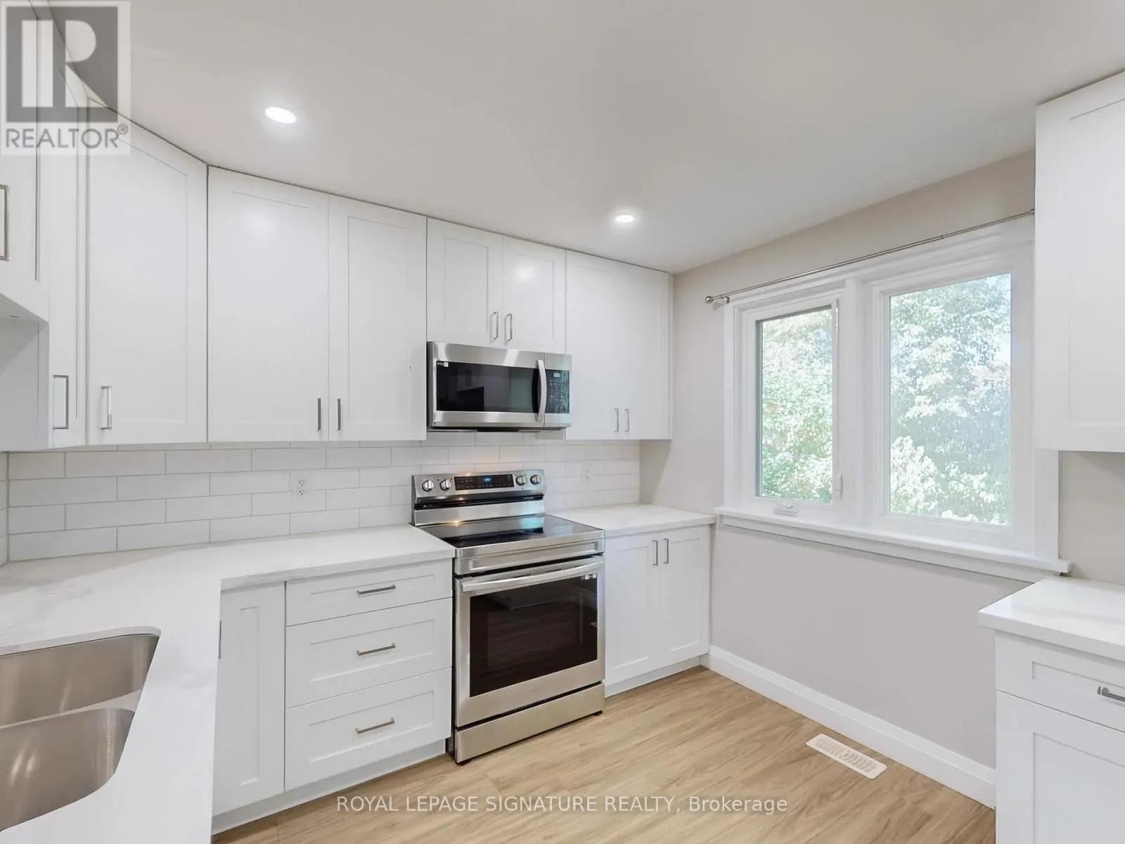 22 SHERWOOD AVENUE