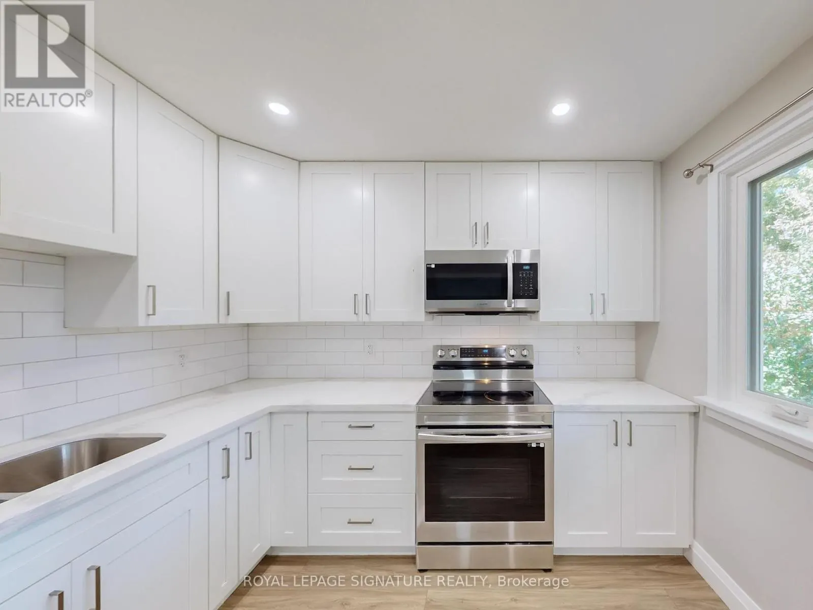22 SHERWOOD AVENUE