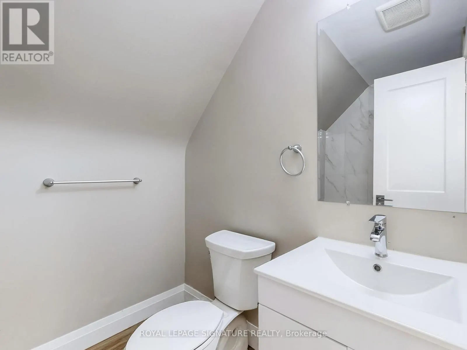 22 SHERWOOD AVENUE