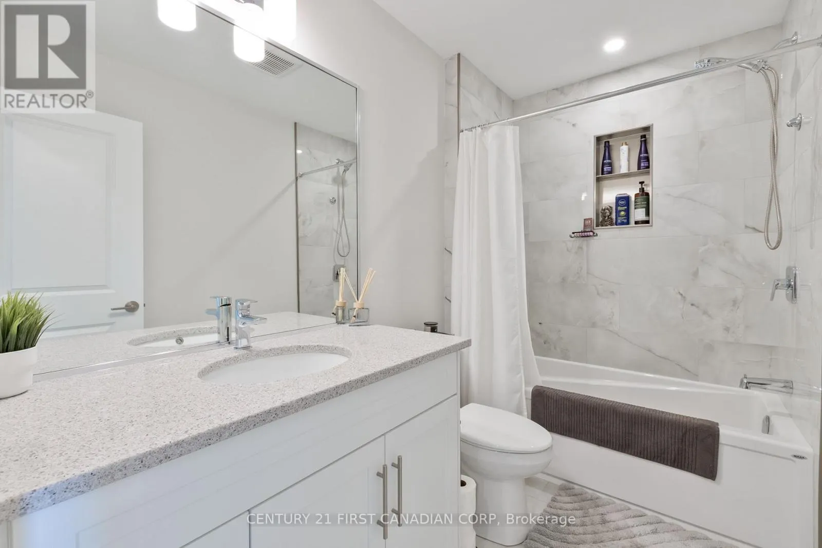 31 - 101 SWALES AVENUE, #31