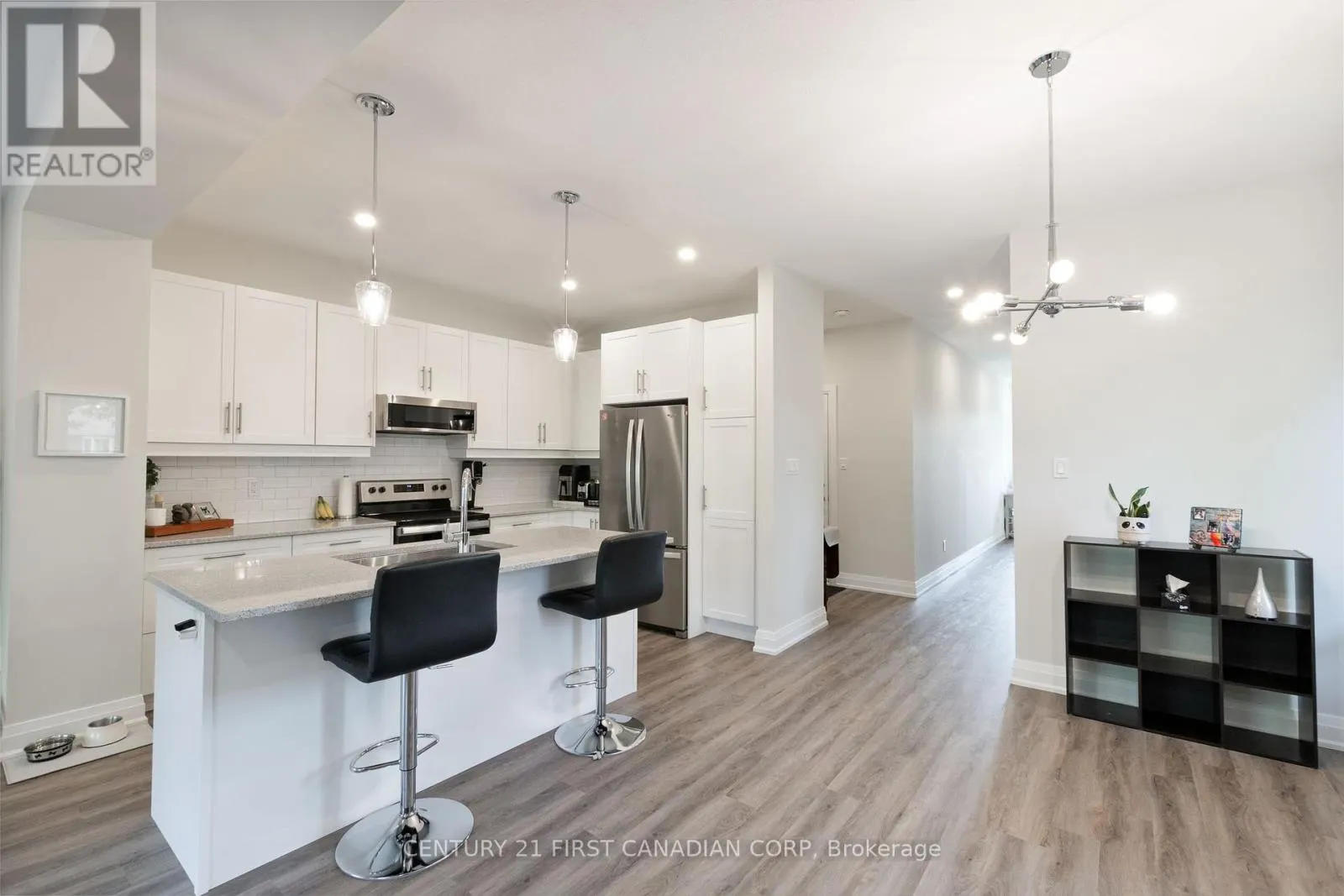 31 - 101 SWALES AVENUE, #31