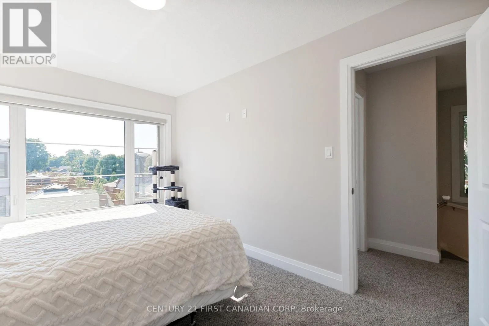 31 - 101 SWALES AVENUE, #31