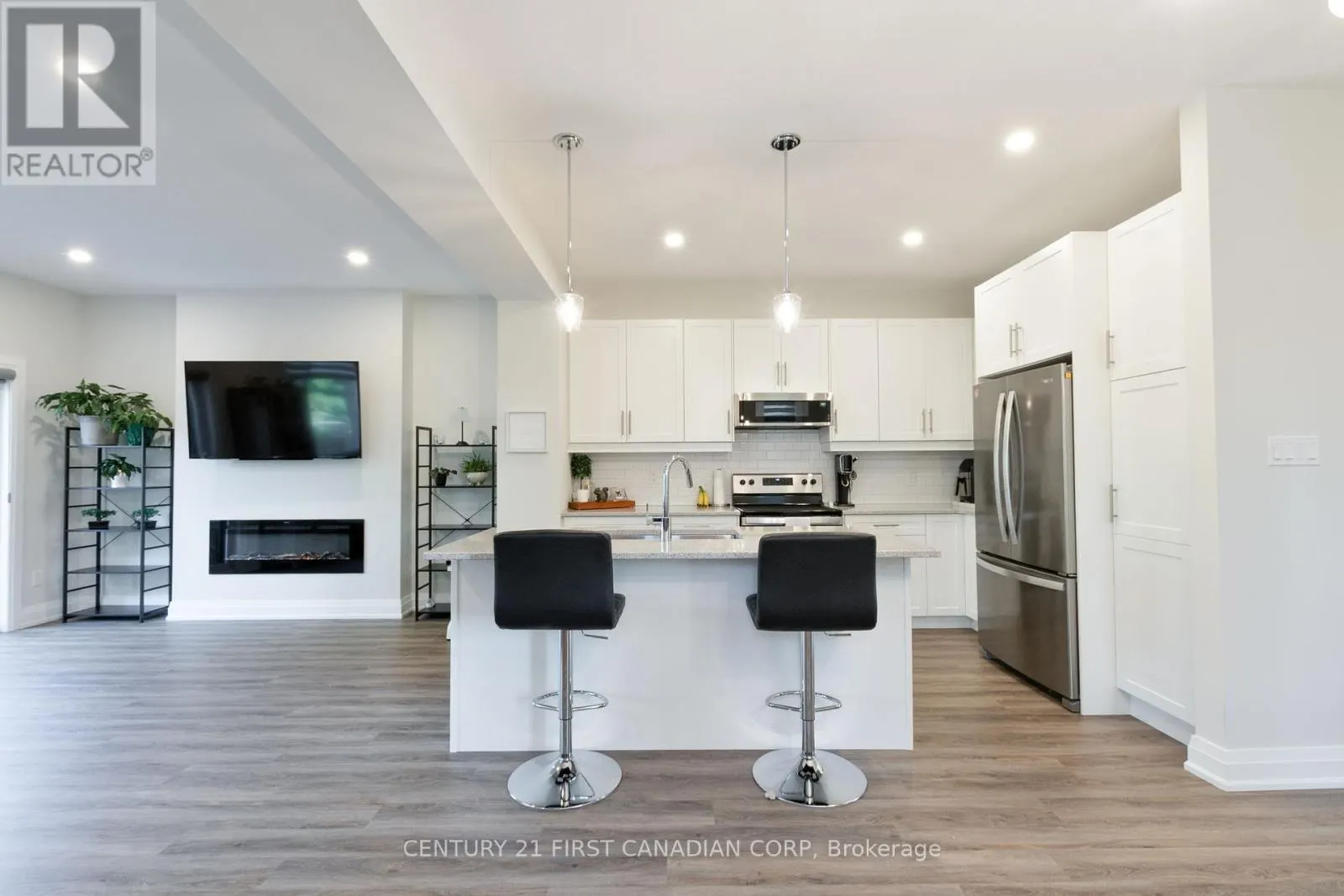 31 - 101 SWALES AVENUE, #31