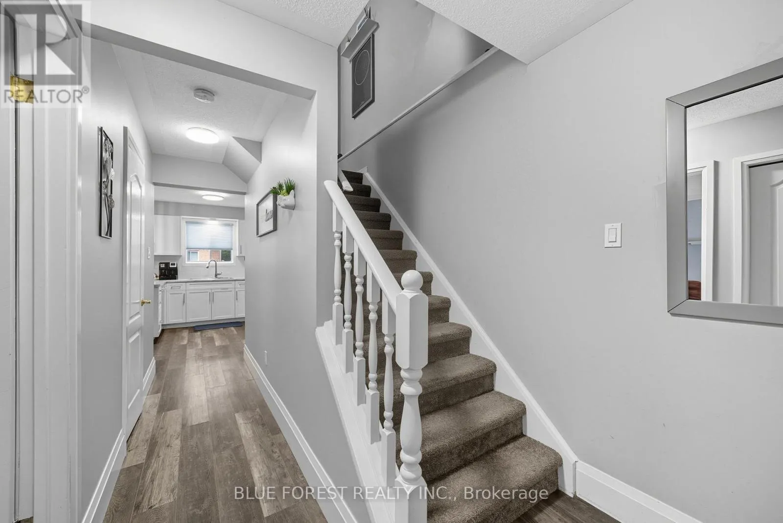 5 - 1920 MARCONI BOULEVARD, #5