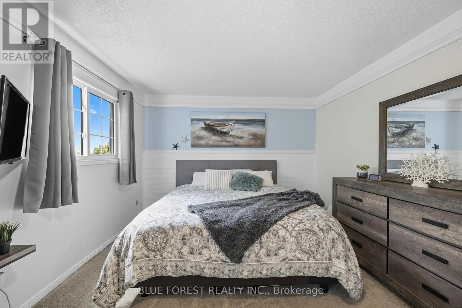 5 - 1920 MARCONI BOULEVARD, #5