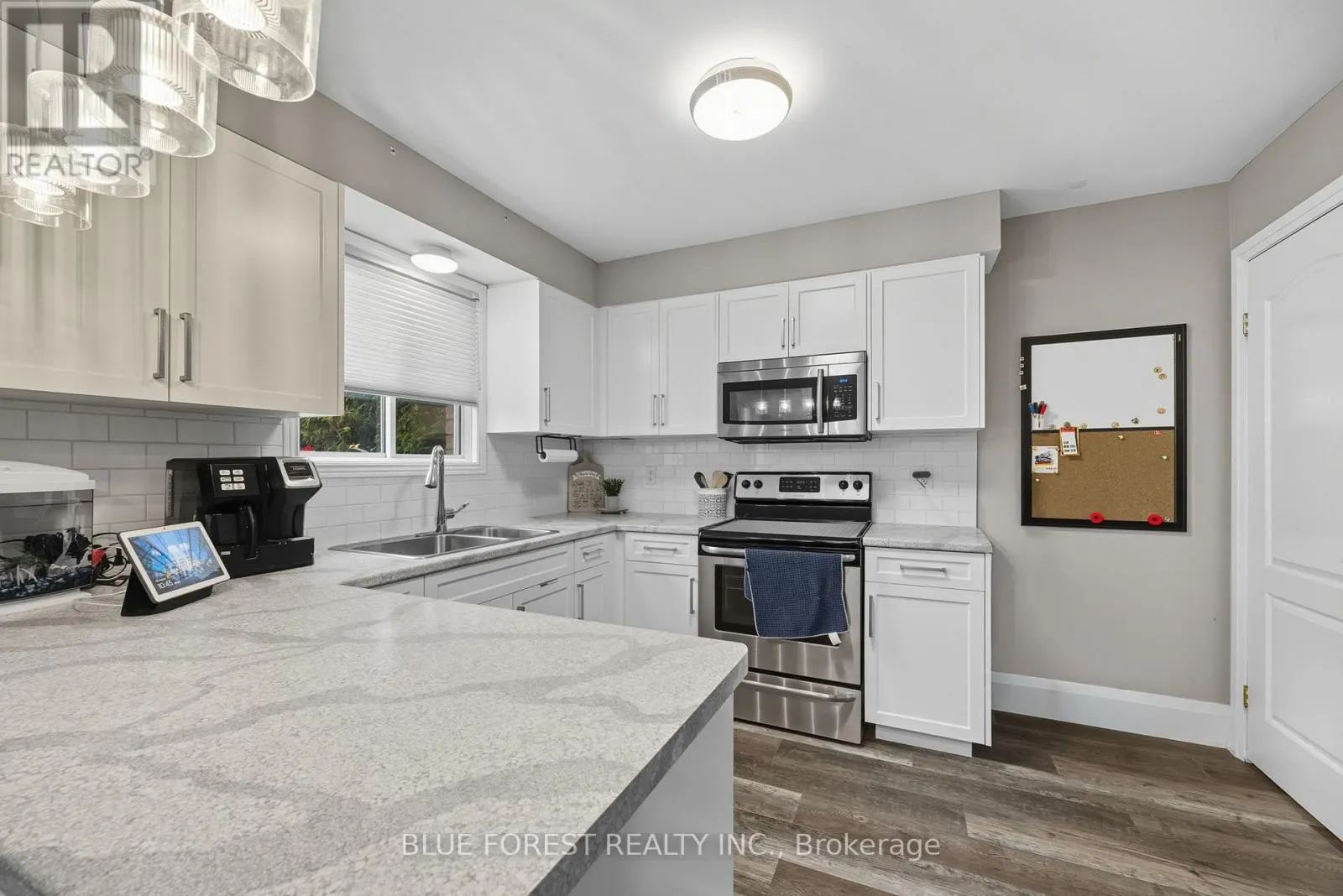 5 - 1920 MARCONI BOULEVARD, #5