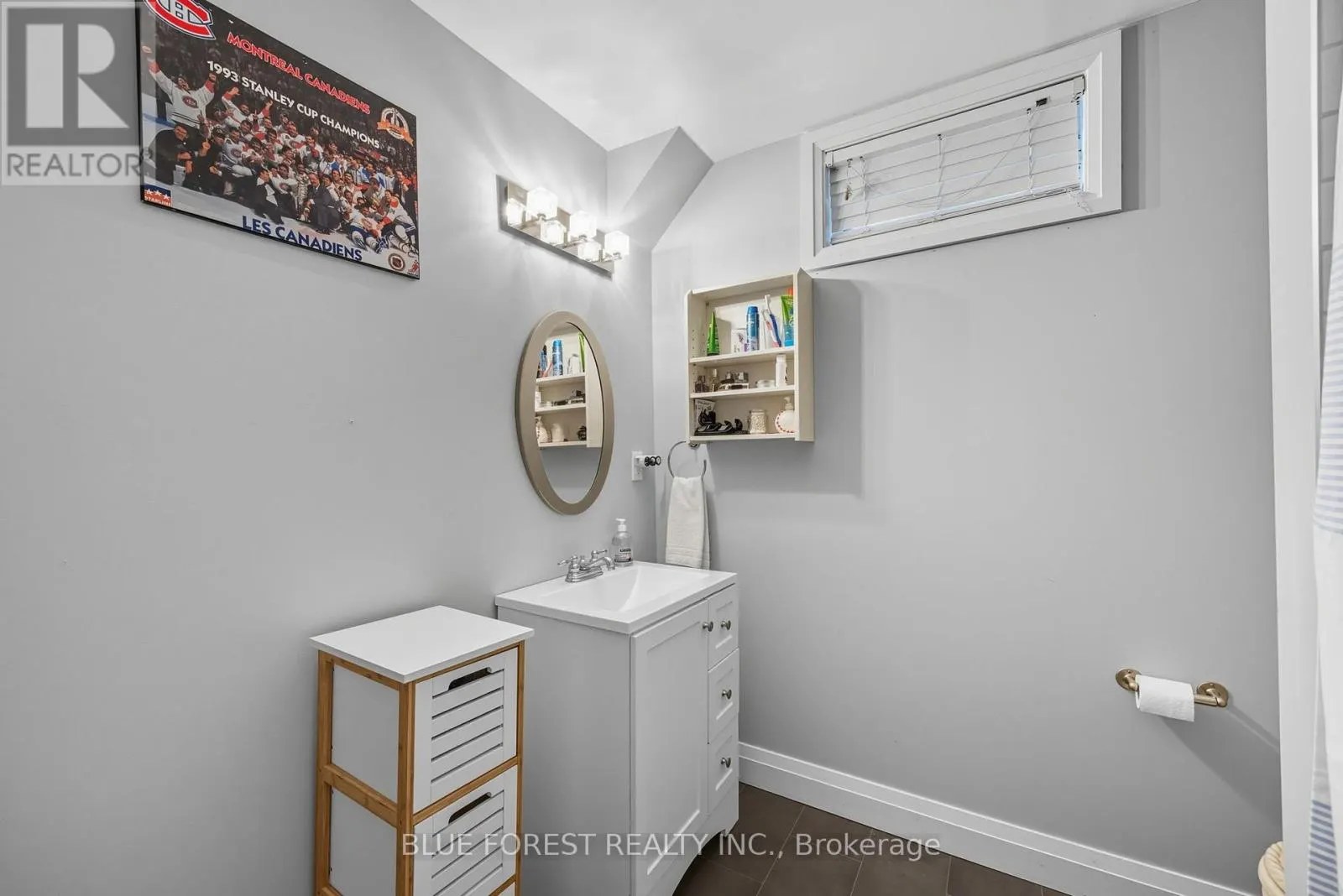 5 - 1920 MARCONI BOULEVARD, #5