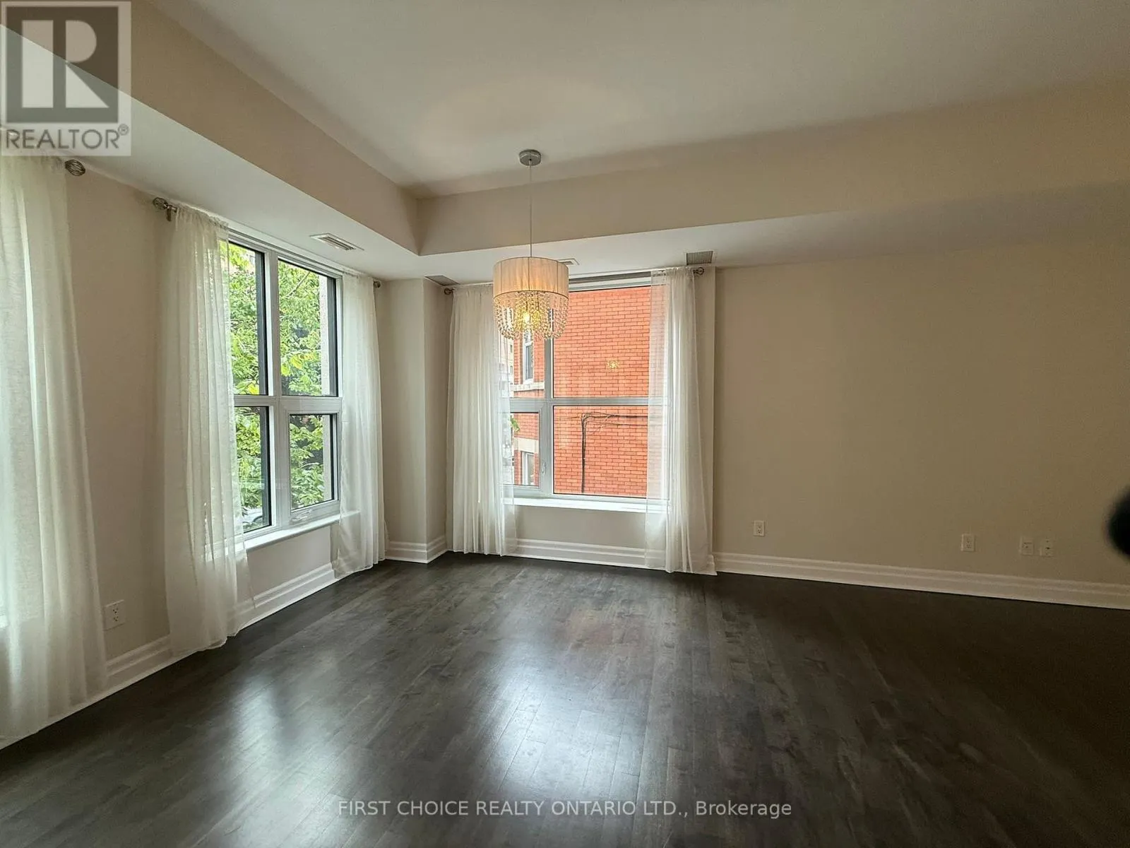 207 - 235 KENT STREET