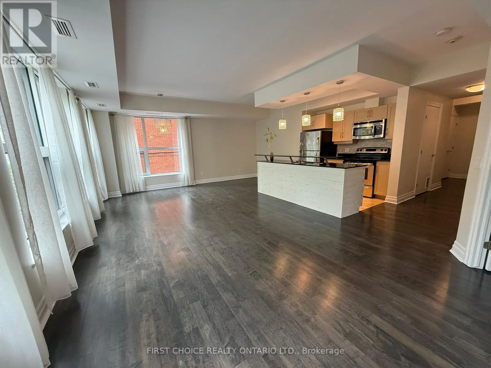 207 - 235 KENT STREET