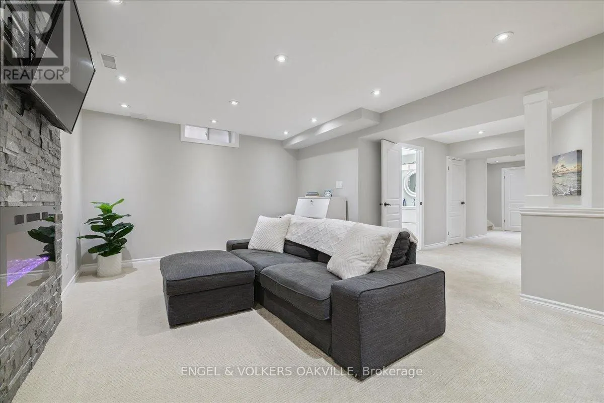 112 FLETCHER ROAD